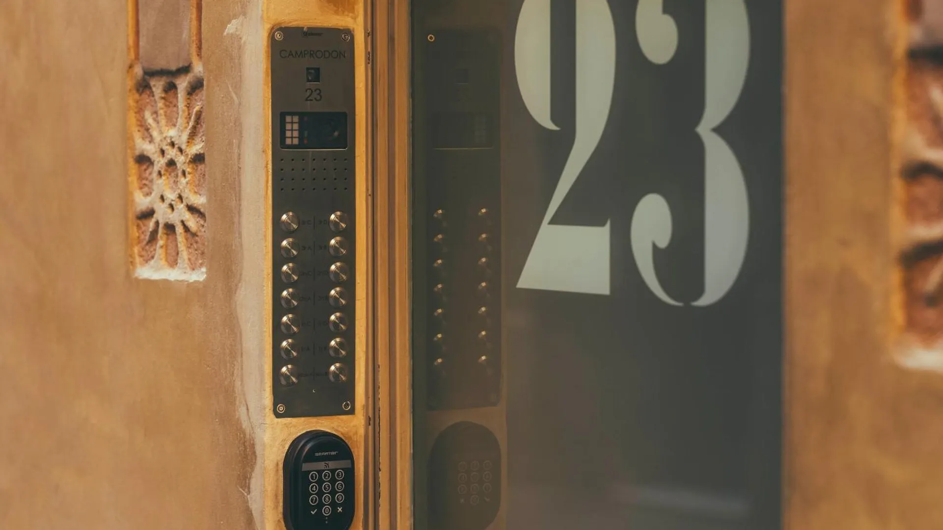 Boutique Apartments 23 Барселона 0*,